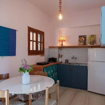 Kokkini Peach House *