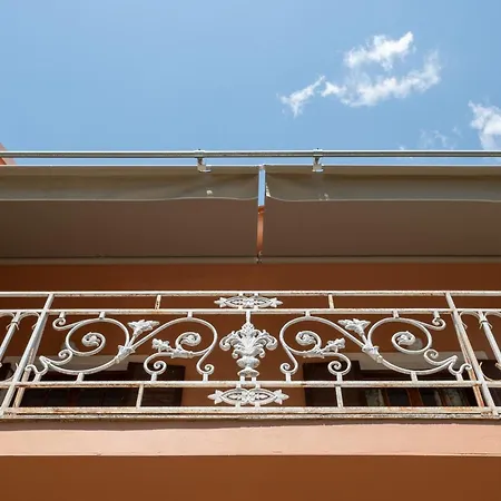 Apartman Kokkini Peach House *