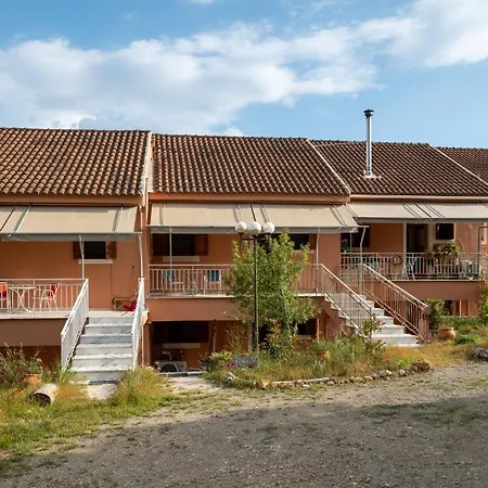 Kokkini Peach House * Kokkinion