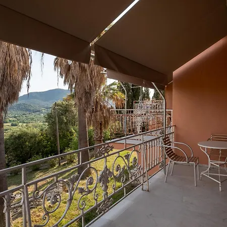 Kokkini Peach House *