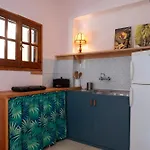 Daire Kokkini Peach House *